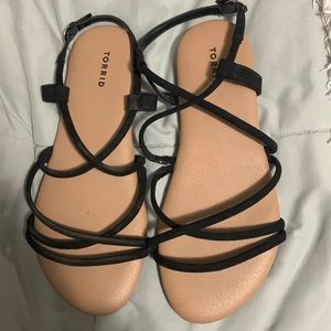 Black Sandals 10 wide brand torrid